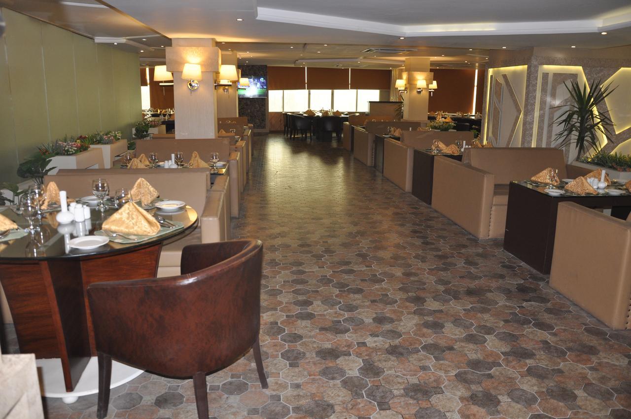 Fort continental Hotel Peschawar Zimmer foto